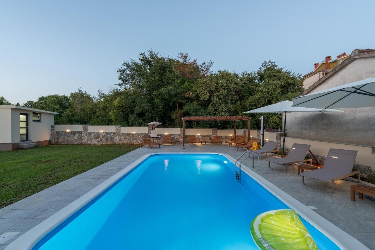 App Sandro With Common Pool Πόρετς Εξωτερικό φωτογραφία